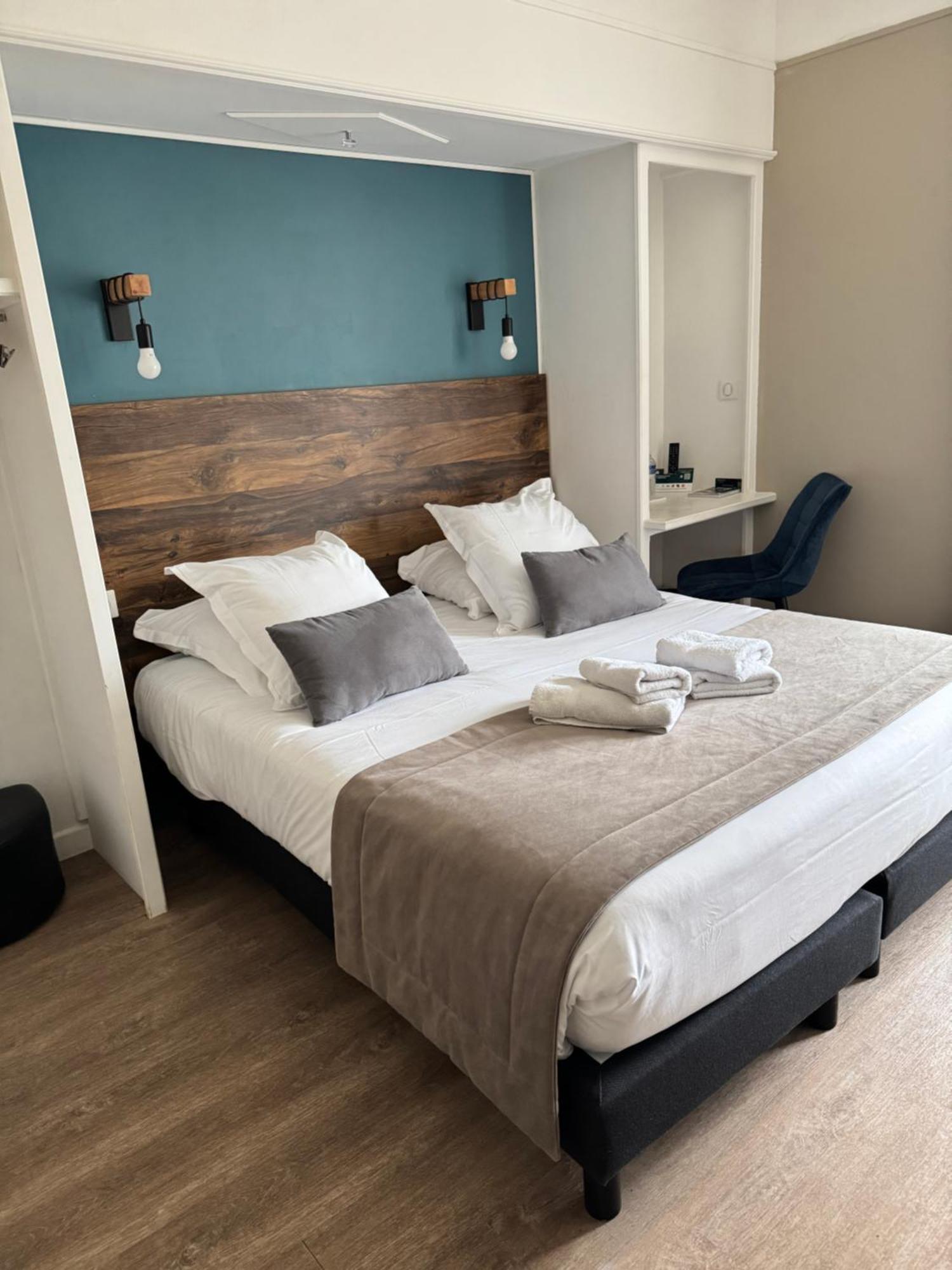 Hotel Logis Hotel De La Poste 3*