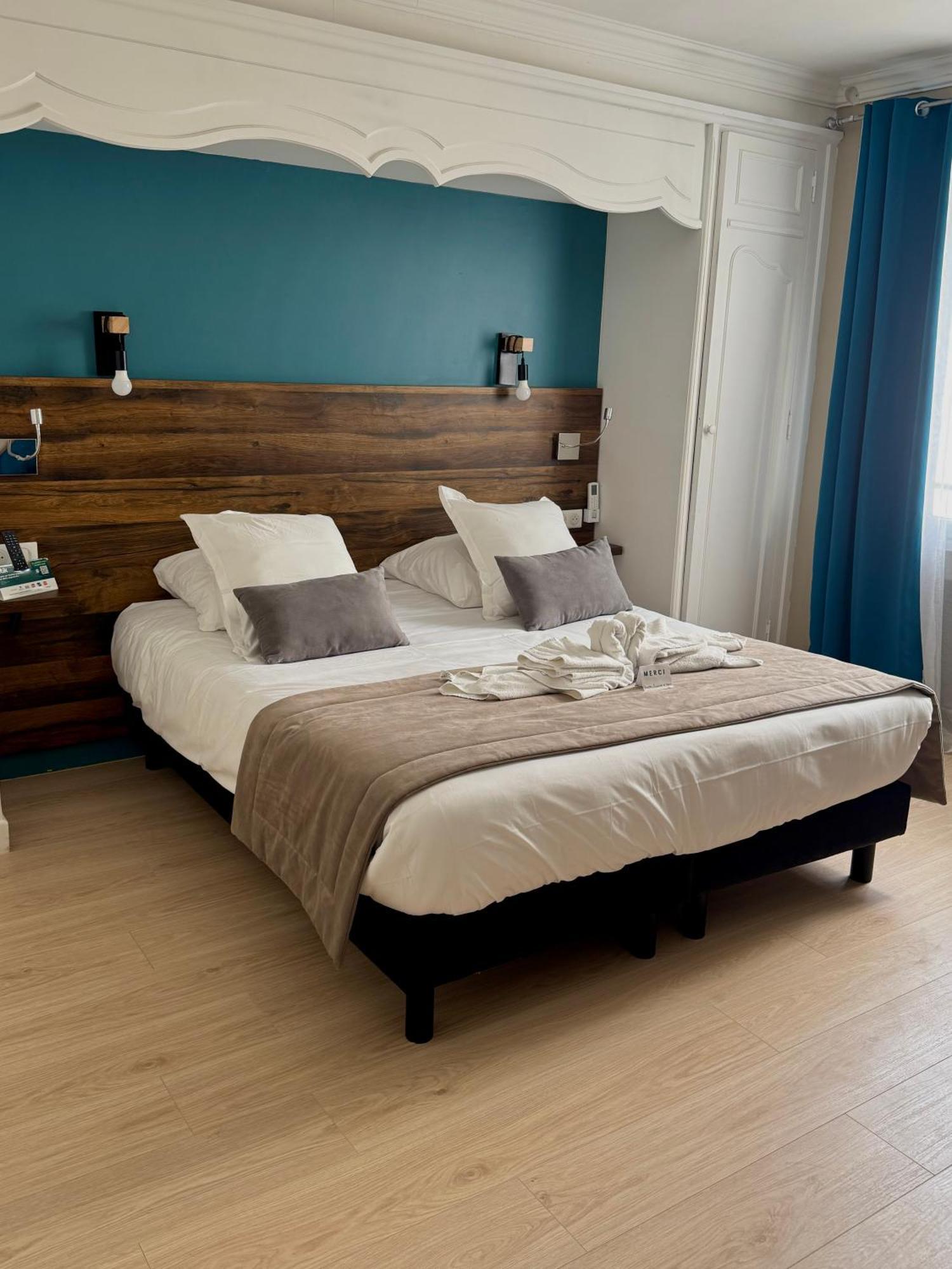 Hotel Logis Hotel De La Poste 3*